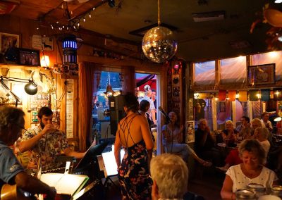 Café Bistro 44